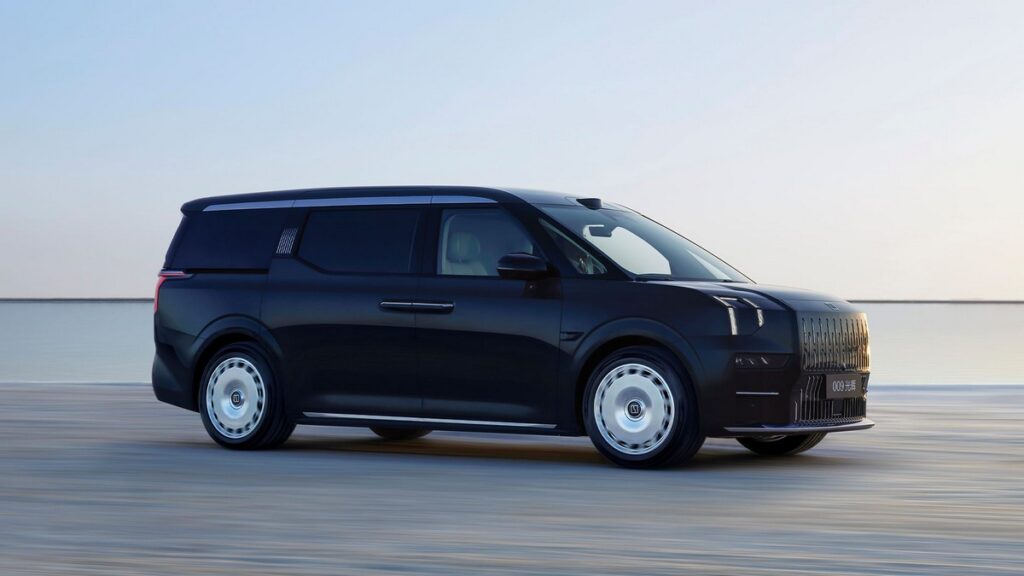 Zeekr 009 Grand & Zeekr 9X Now Open For Bookings - Chinese EV Carmaker Makes First Appearance In KLIMS 2026 - 10 Zeekr 009 Grand & Zeekr 9X Now Open For Bookings - Chinese EV Carmaker Makes First Appearance In KLIMS 2026