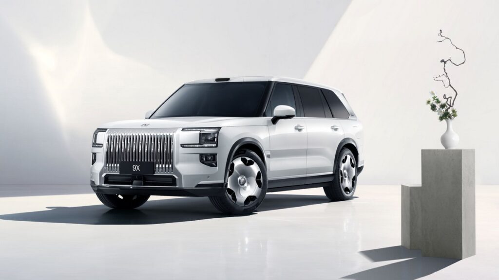 Zeekr 009 Grand & Zeekr 9X Now Open For Bookings - Chinese EV Carmaker Makes First Appearance In KLIMS 2026 - 12 Zeekr 009 Grand & Zeekr 9X Now Open For Bookings - Chinese EV Carmaker Makes First Appearance In KLIMS 2026 - 11