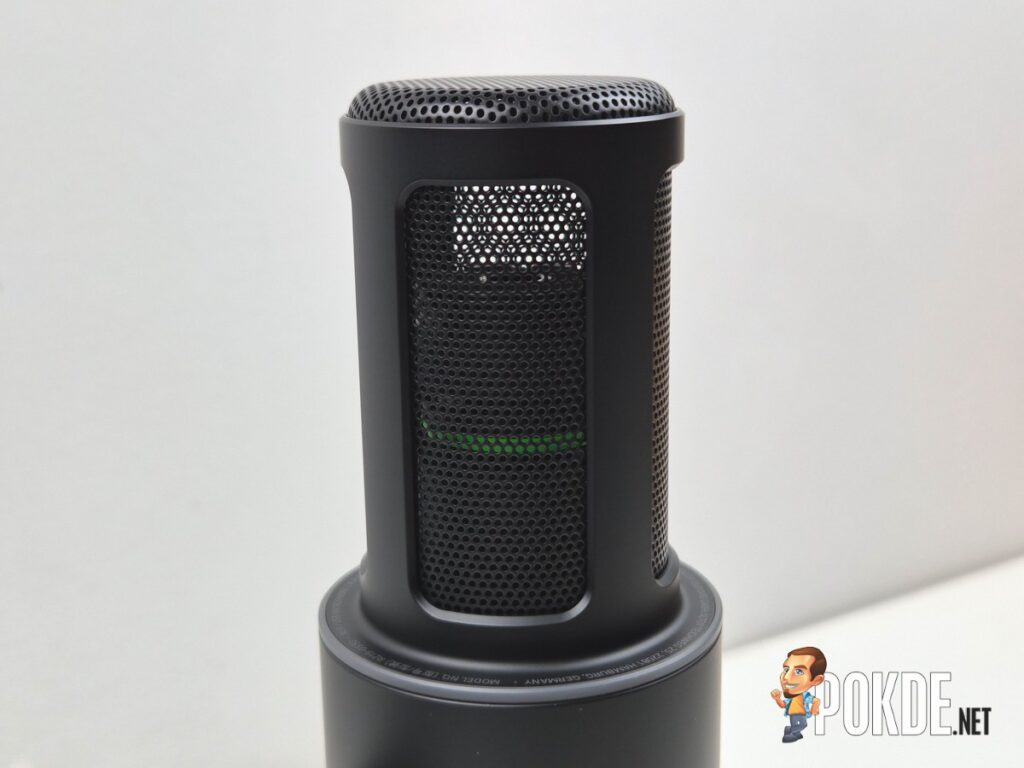 Razer Seiren V3 Pro Review — A Streaming Mic That Finally Gets Its Priorities Right - 28 Razer Seiren V3 Pro Review — A Streaming Mic That Finally Gets Its Priorities Right - 27