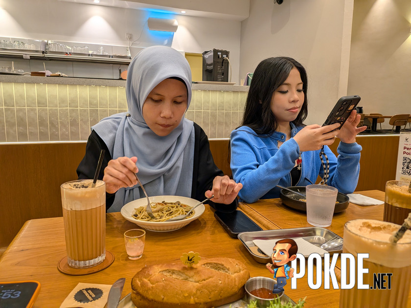 Google Pixel 10 Pro Fold Review — The Best Camera on a Folding Phone, in a Body That Knows It - 70