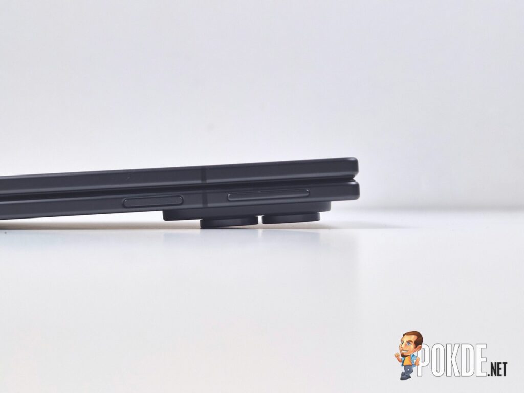 Samsung Galaxy Z Fold8 Review — The Passport-Shaped Phone That Made Me Rethink Foldables - 252 Samsung Galaxy Z Fold8 Review — The Passport-Shaped Phone That Made Me Rethink Foldables - 251