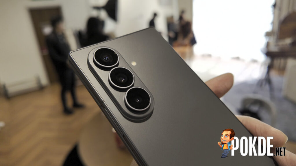 Samsung's Camera Gambit — Did the Z Fold8 Lose Too Much to Get Lighter? - 18 Samsung's Camera Gambit — Did the Z Fold8 Lose Too Much to Get Lighter? - 17