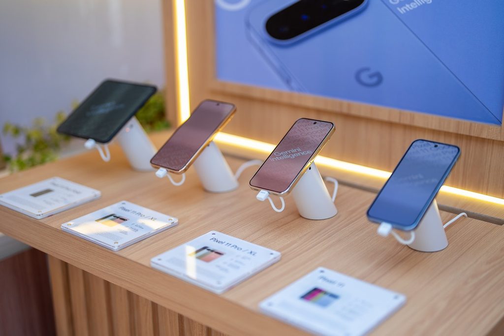 Google Launches "Love In Every Pixel" Roadshow To Showcase Pixel 11 Pro Across Malaysia - 18