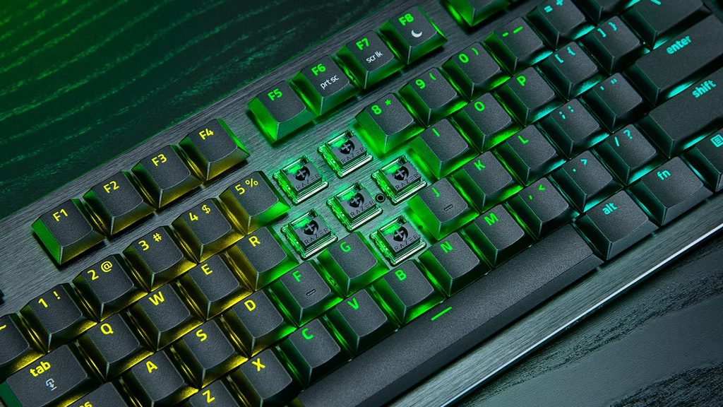 Razer Introduces Huntsman V3 Pro Low-Profile Tenkeyless 8KHz Keyboard