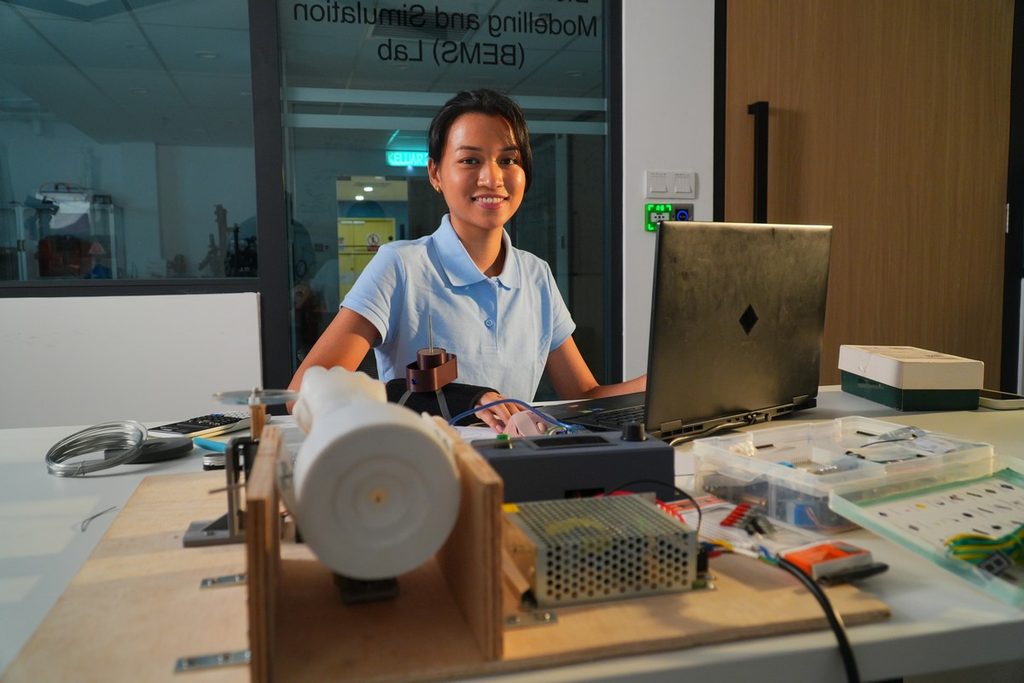 Monash University Malaysia Graduate Wins James Dyson Award 2026 With ZeMor Parkinson's Tremor Device - 16 Monash University Malaysia Graduate Wins James Dyson Award 2026 With ZeMor Parkinson's Tremor Device - 15