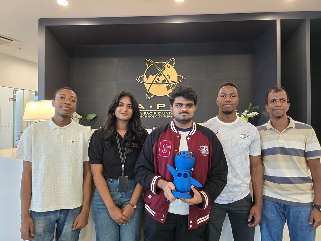 Monash University Malaysia Graduate Wins James Dyson Award 2026 With ZeMor Parkinson's Tremor Device - 20 Monash University Malaysia Graduate Wins James Dyson Award 2026 With ZeMor Parkinson's Tremor Device - 19