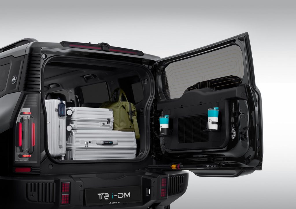 JETOUR T2 i-DM Plug-In Hybrid SUV Launched In Malaysia, Offers 1200km Combined Range - 23 JETOUR T2 i-DM Plug-In Hybrid SUV Launched In Malaysia, Offers 1200km Combined Range - 22