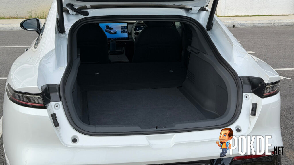 2026 Dongfeng 007 Review — The Car That Looks Like It Costs Twice As Much - 38 2026 Dongfeng 007 Review — The Car That Looks Like It Costs Twice As Much - 37