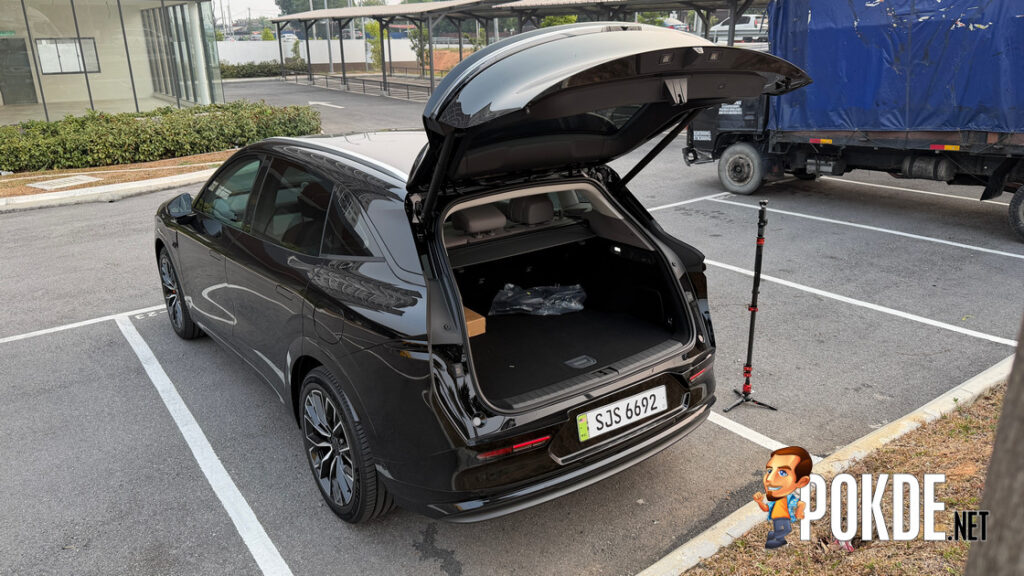 2026 Zeekr 7X AWD Performance Review — Grand Is An Understatement - 30 2026 Zeekr 7X AWD Performance Review — Grand Is An Understatement - 29