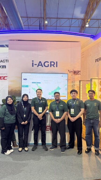 SAT.Asia And MDEC Launch i-AGRI National Agricultural Technology Adoption Platform - 17 SAT.Asia and MDEC Launch i-AGRI National Agricultural Technology Adoption Platform