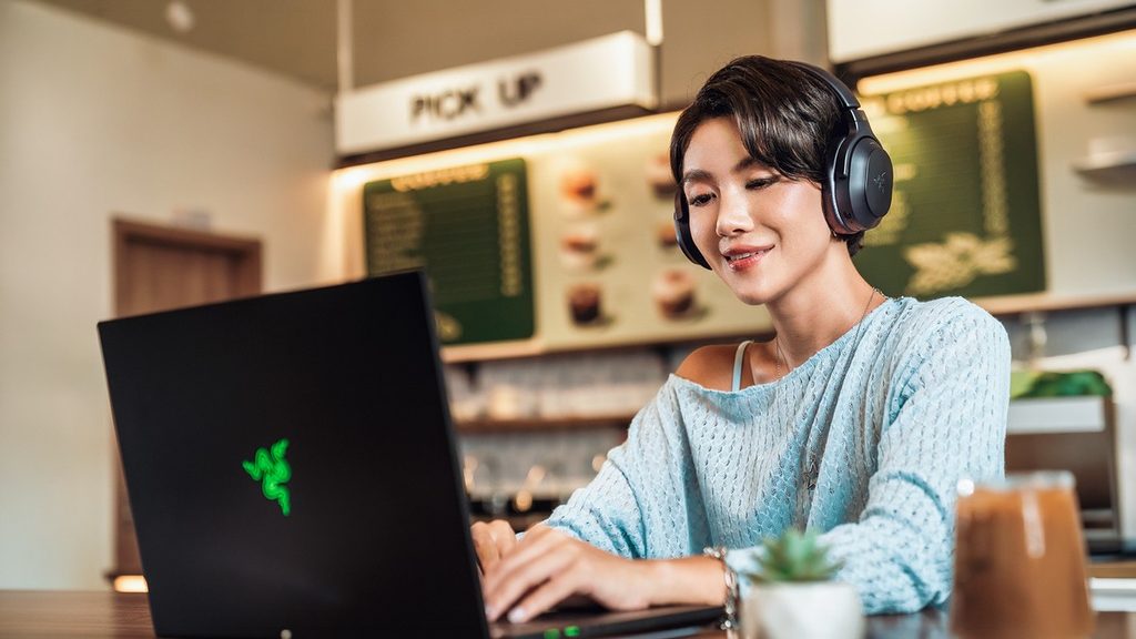 Razer Barracuda V2 Pro Wireless Gaming Headset Is Now Available - 17
