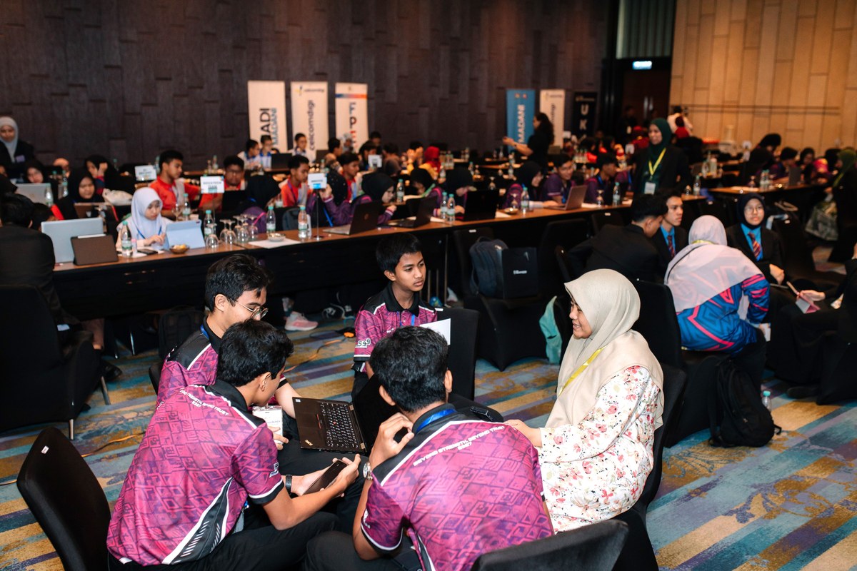 26 Teams Of Malaysian Students Compete At The AI Muda@NADI Hackathon 2026 National Finals - 14 26 Teams Of Malaysian Students Compete At The AI Muda@NADI Hackathon 2026 National Finals
