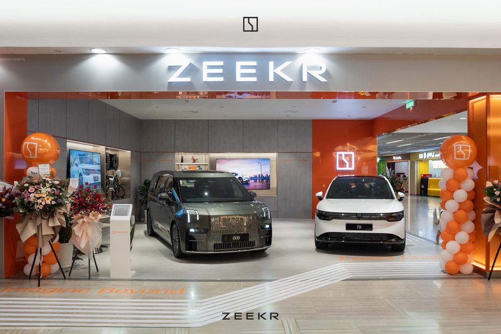 Zeekr Kuching Pop-Up Store Opens At The Spring Kuching, Marking First East Malaysia Retail Presence - 17